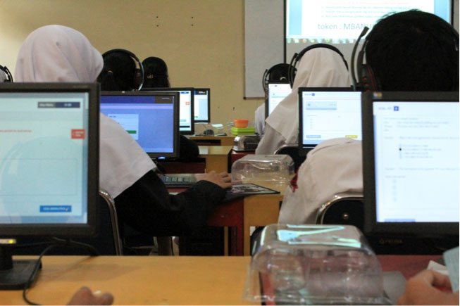 Pro-Kontra Ujian Nasional Berbasis Komputer untuk SMA di Yogyakarta
