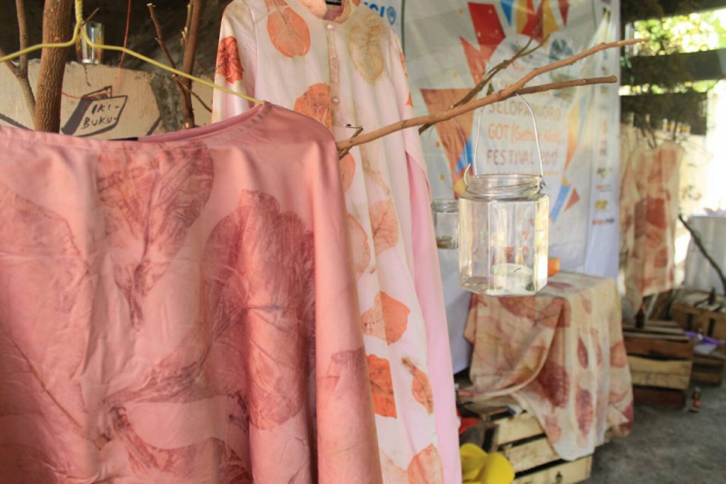 Batik Eco Print Yang Sederhana Jadi Barang Mahal Warga Jogja