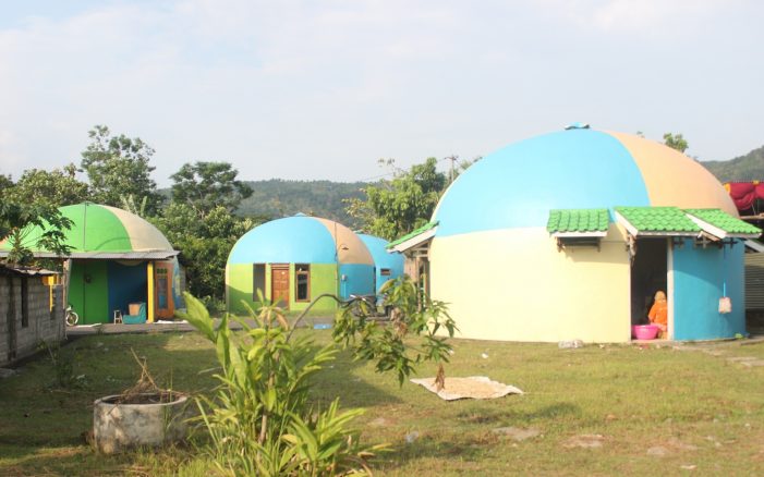 Warna-Warni Rumah Dome jadi Daya Tarik Wisata