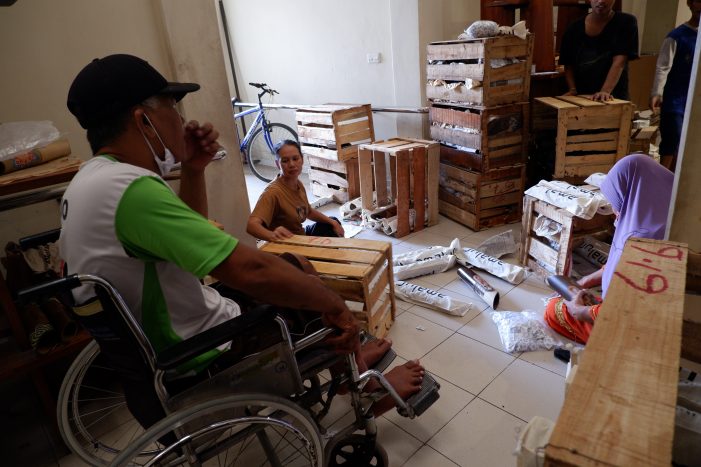 Yayasan Penyandang Cacat Mandiri Yogyakarta: Memberdayakan Difabel Melalui Produksi Kerajinan